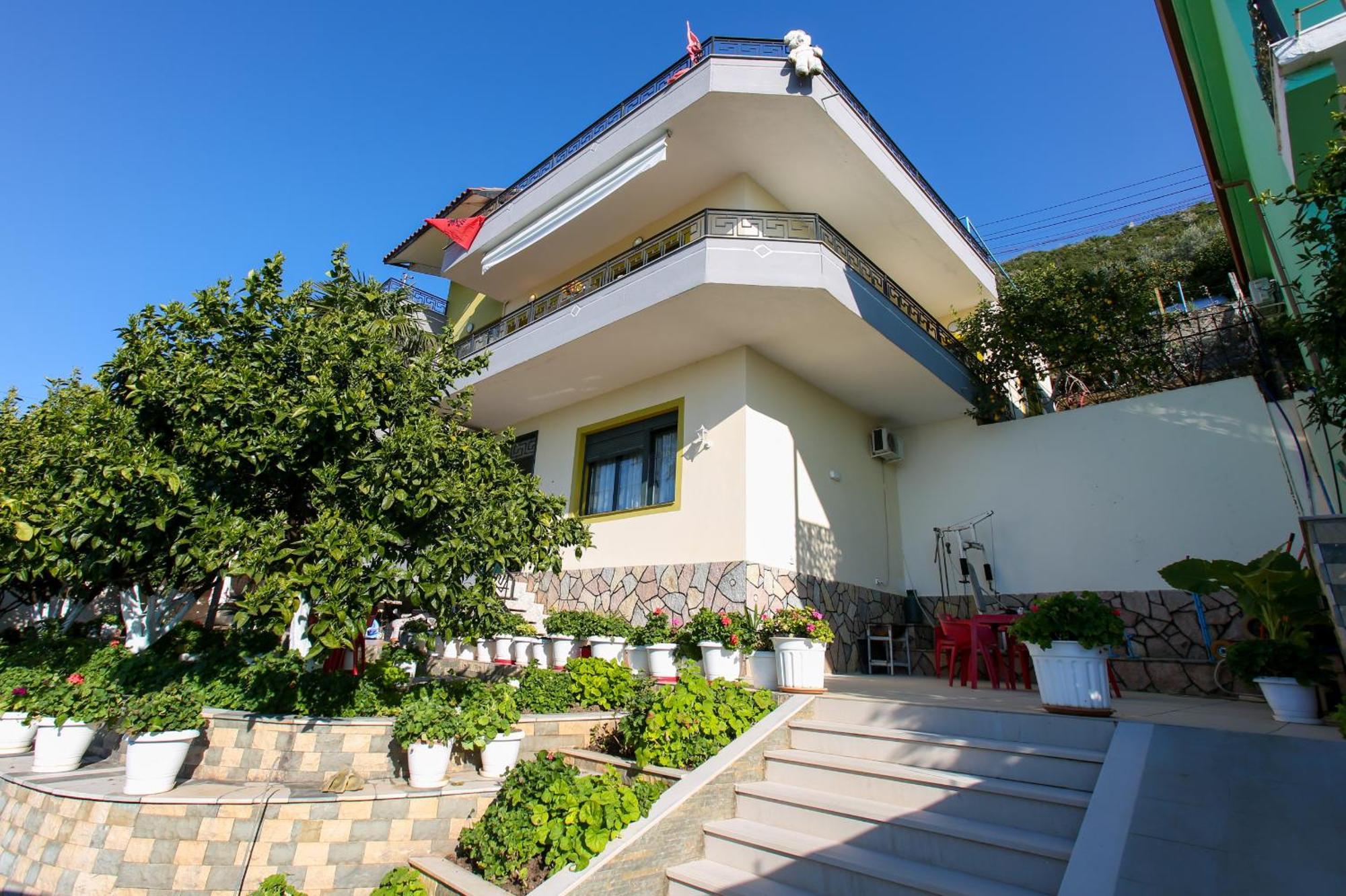 Villa Meminaj Влёра Экстерьер фото